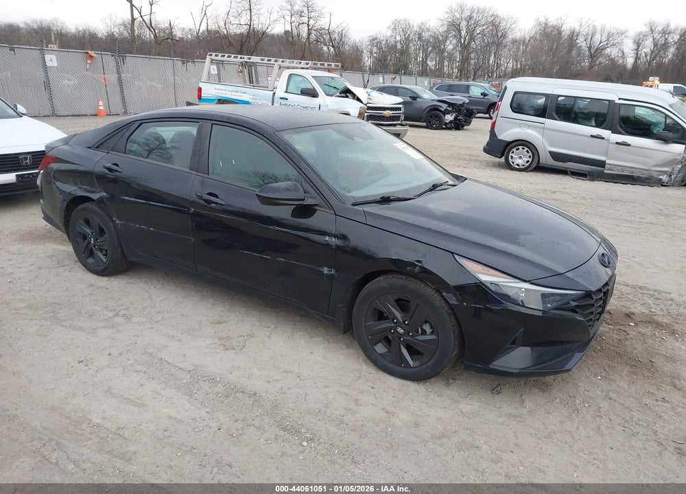 2022 HYUNDAI ELANTRA SEL VIN: 5NPLS4AG2NH074492
