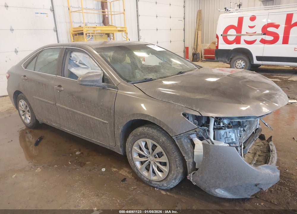 2017 TOYOTA CAMRY LE VIN: 4T1BF1FK5HU430743