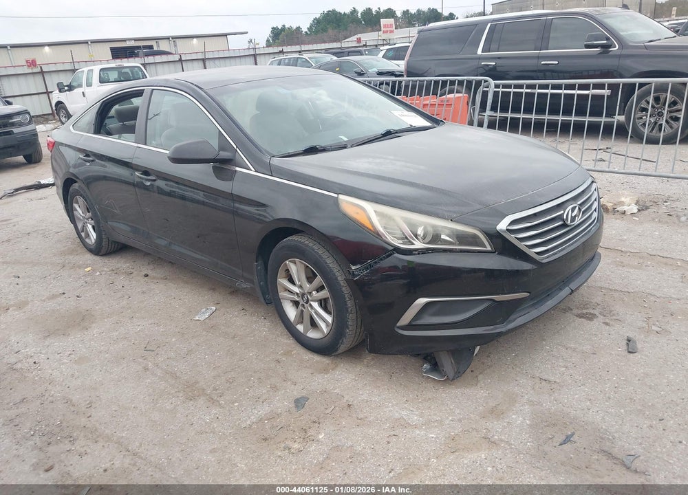 2016 HYUNDAI SONATA VIN: 5NPE24AFXGH412434