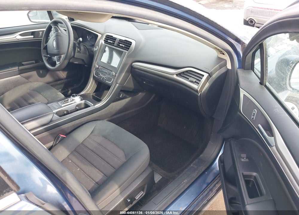2018 FORD FUSION SE VIN: 3FA6P0H72JR184890