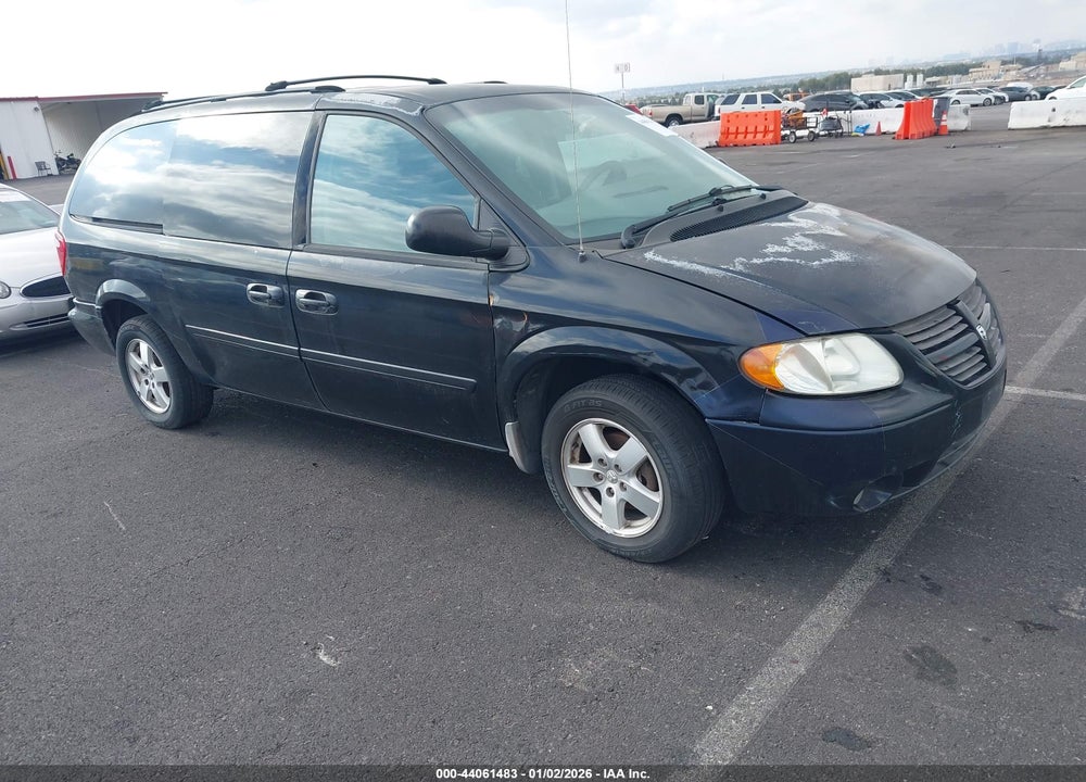 2007 DODGE GRAND CARAVAN SXT VIN: 2D4GP44L47R213042
