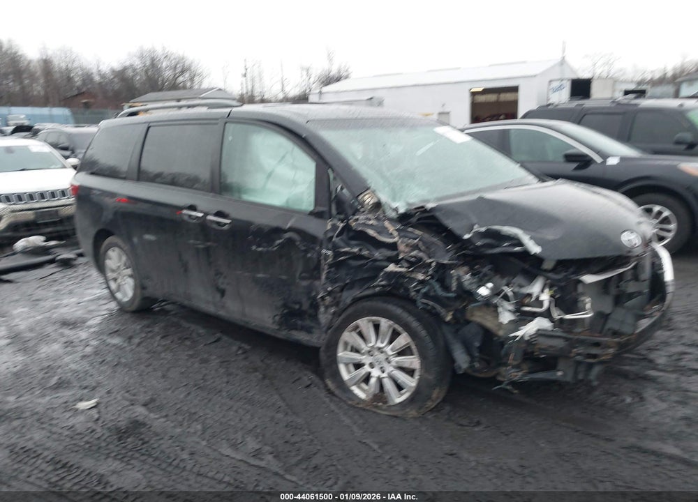 2017 TOYOTA SIENNA XLE 7 PASSENGER VIN: 5TDDZ3DC0HS152463