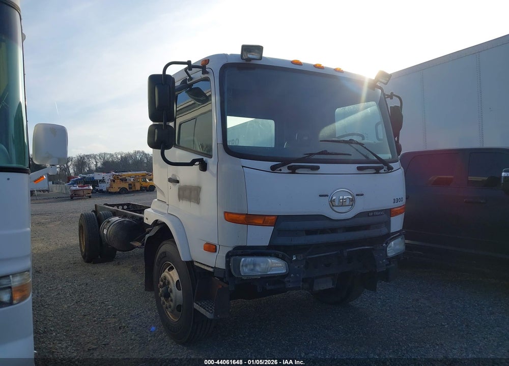 2011 NISSAN DIESEL UD3300 VIN: JNAK620L1BAR10074