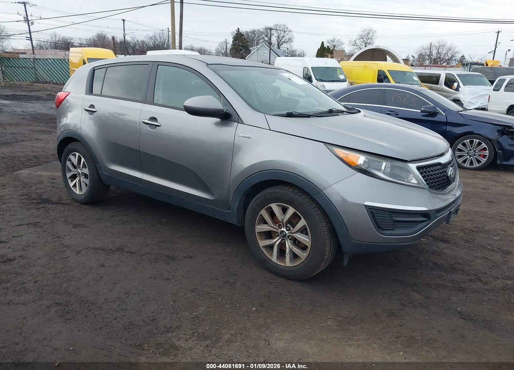 2016 KIA SPORTAGE VIN: KNDPBCAC6G7831989