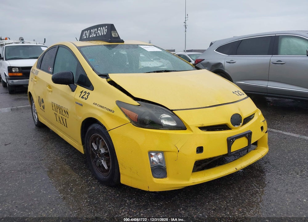 2011 TOYOTA PRIUS TWO VIN: JTDKN3DU0B1365266