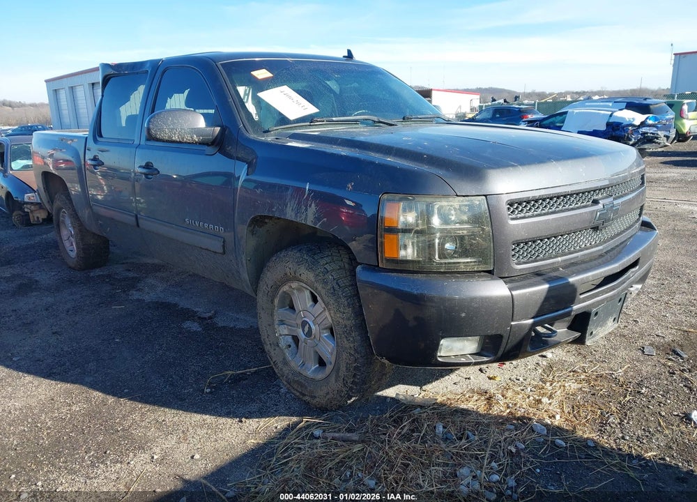 2011 CHEVROLET SILVERADO 1500 LT VIN: 3GCPKSE22BG201976