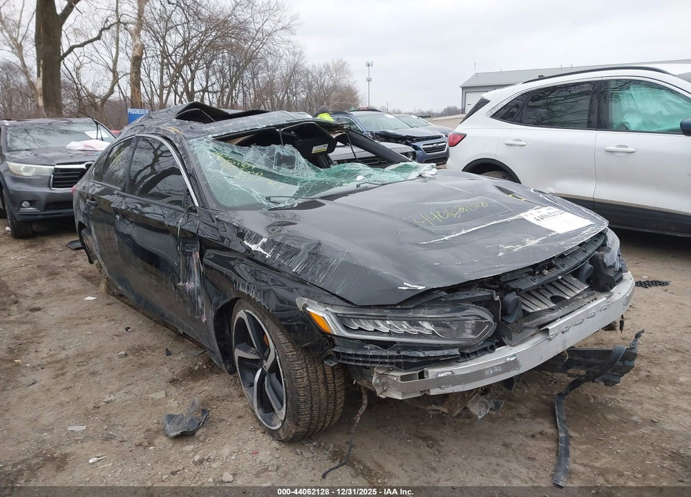 2018 HONDA ACCORD SPORT 2.0T VIN: 1HGCV2F32JA051721