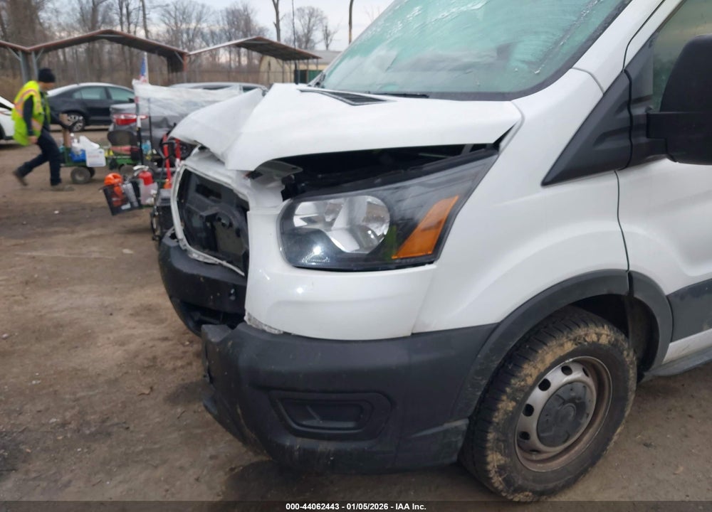 2024 FORD TRANSIT-250 VIN: 1FTBR1C87RKB79323