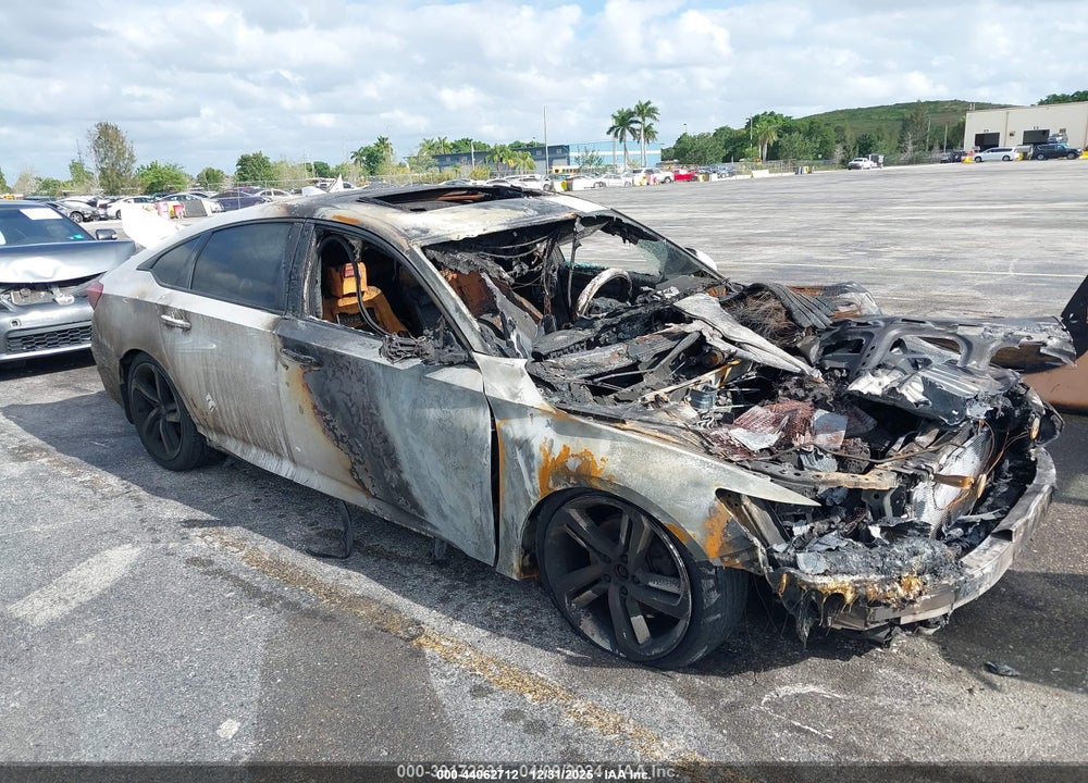 2018 HONDA ACCORD SPORT 2.0T VIN: 1HGCV2F33JA051646