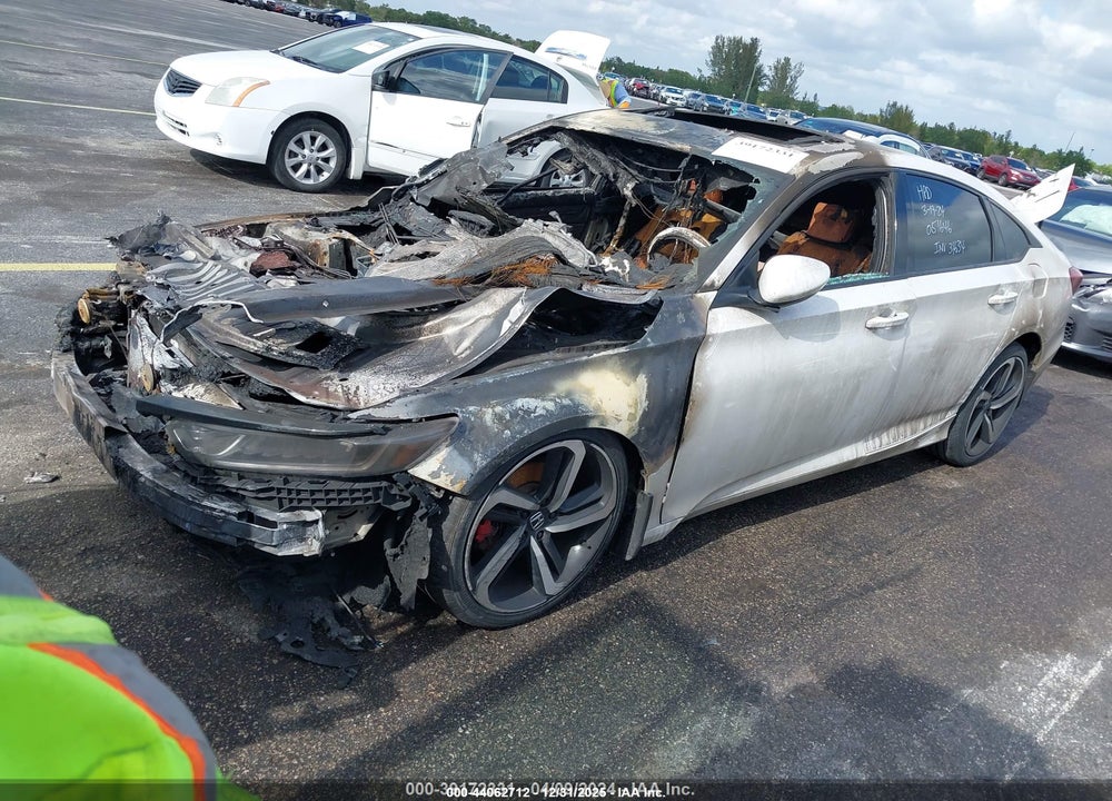 2018 HONDA ACCORD SPORT 2.0T VIN: 1HGCV2F33JA051646