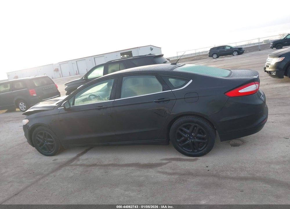 2015 FORD FUSION SE VIN: 1FA6P0H70F5125542