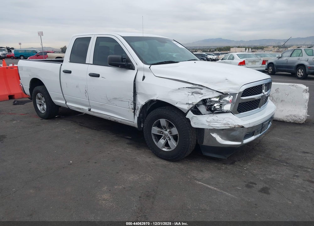 2019 RAM 1500 CLASSIC TRADESMAN  4X2 6'4 BOX VIN: 1C6RR6FG6KS555411