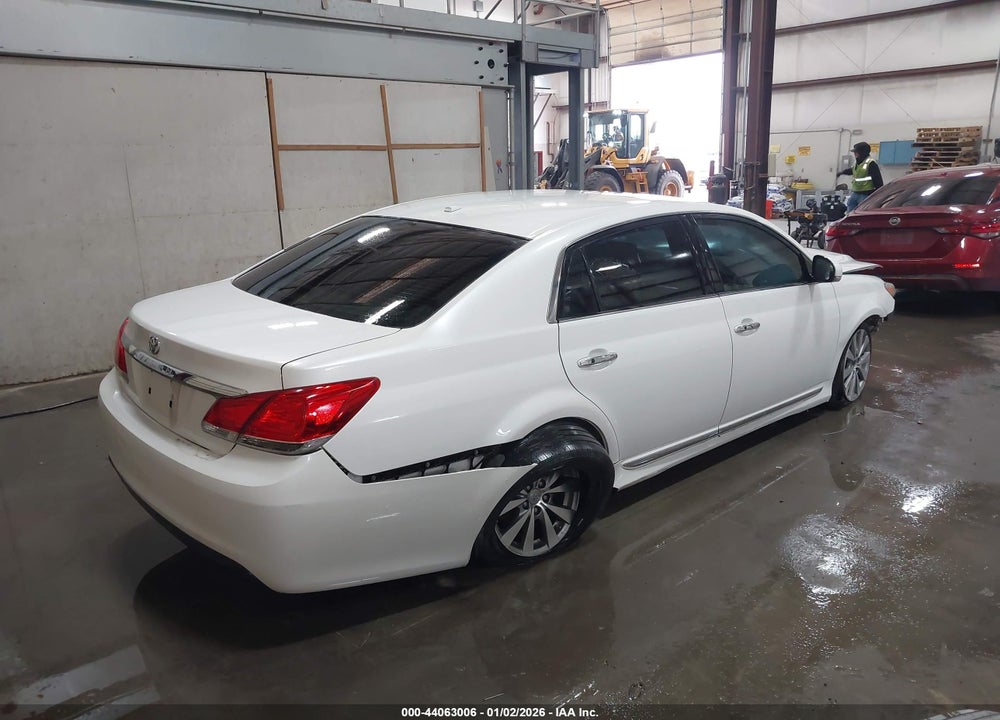 2011 TOYOTA AVALON LIMITED VIN: 4T1BK3DB8BU417230