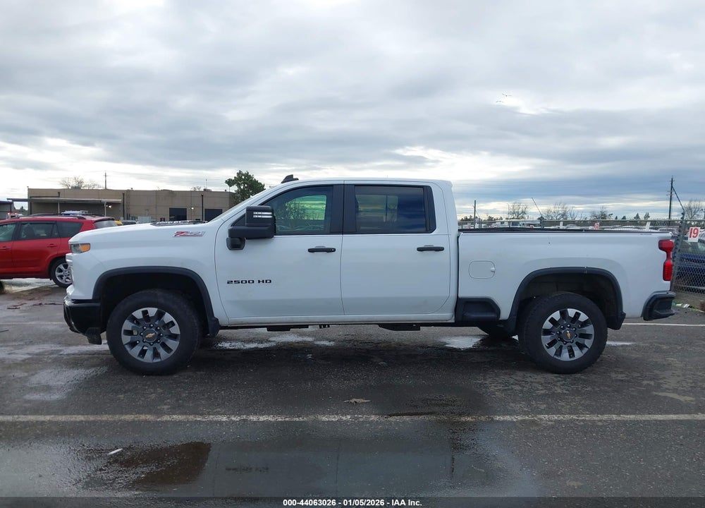 2024 CHEVROLET SILVERADO 2500HD 4WD  STANDARD BED CUSTOM VIN: 1GC4YME71RF115644