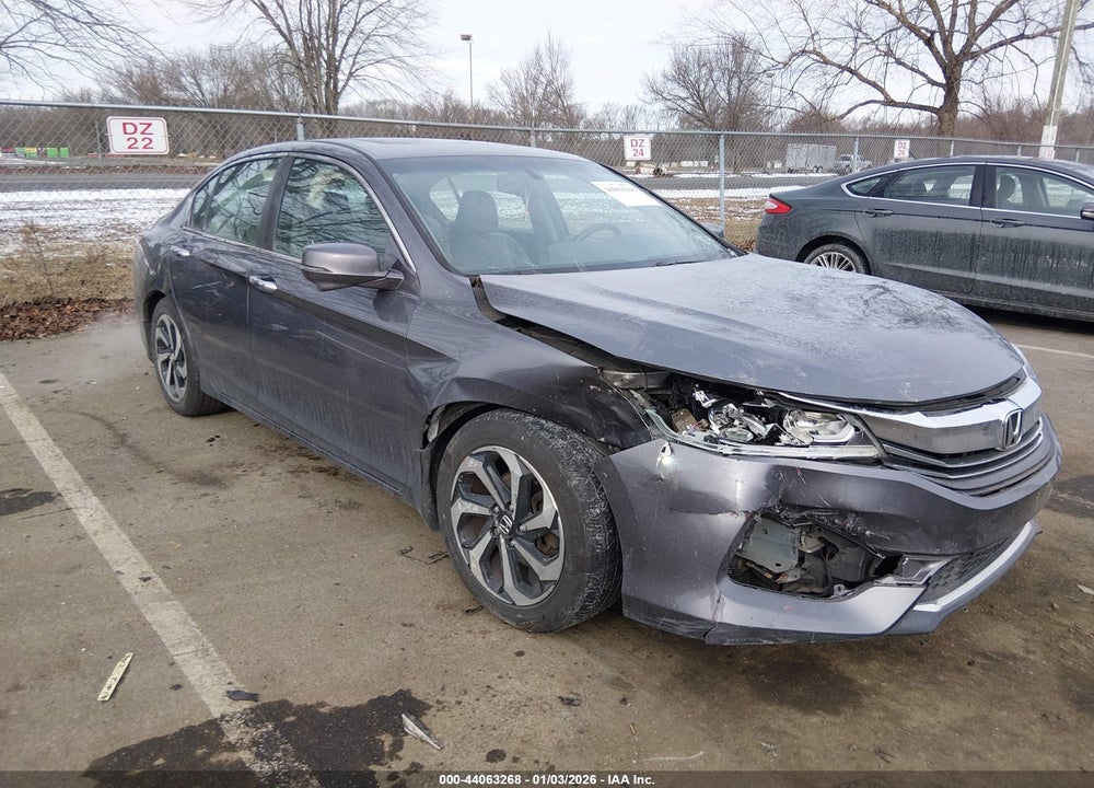 2016 HONDA ACCORD EX-L VIN: 1HGCR2F88GA125488