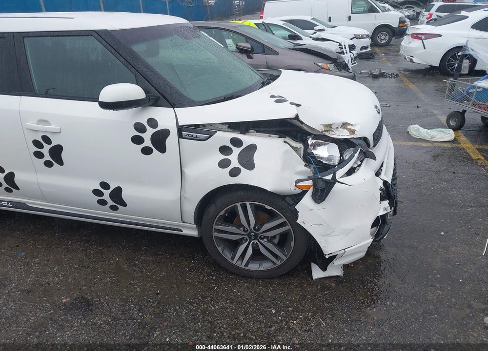2016 KIA SOUL + VIN: KNDJP3A58G7385546
