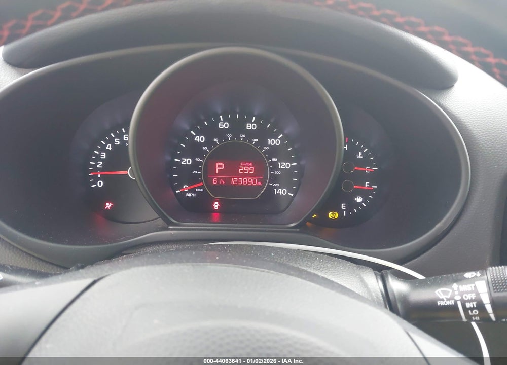2016 KIA SOUL + VIN: KNDJP3A58G7385546
