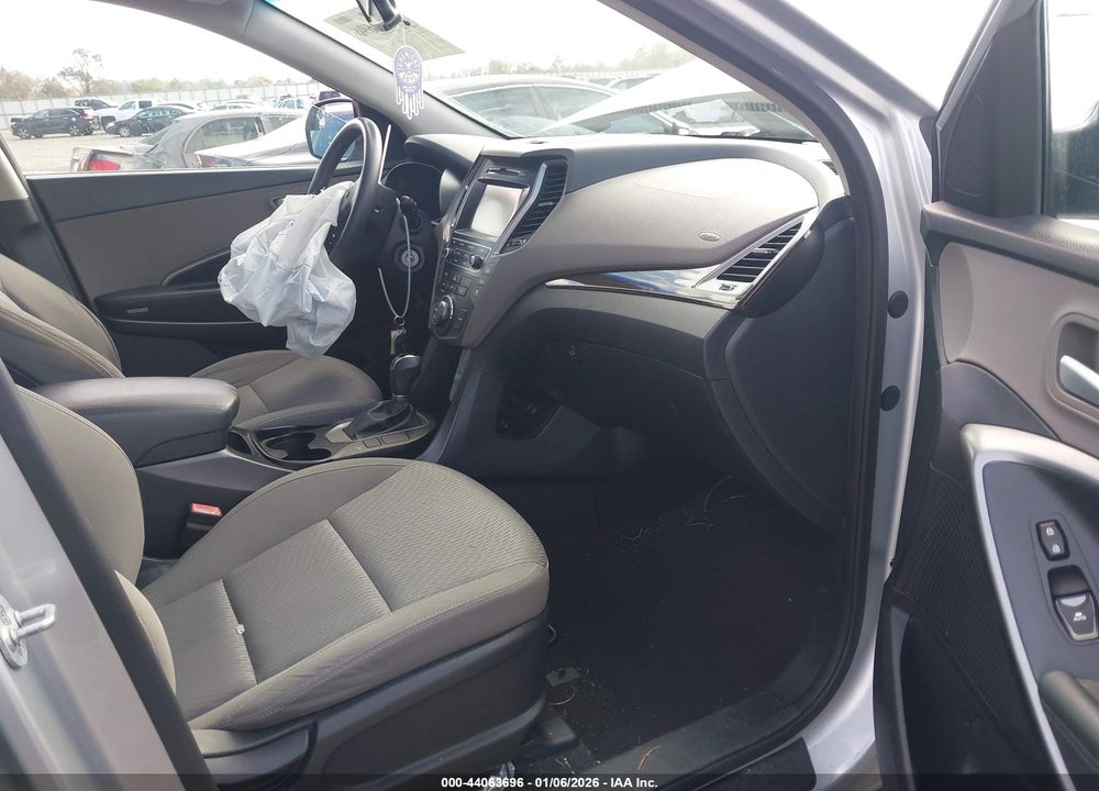 2017 HYUNDAI SANTA FE SE VIN: KM8SM4HF5HU224085