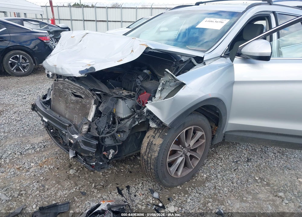 2017 HYUNDAI SANTA FE SE VIN: KM8SM4HF5HU224085