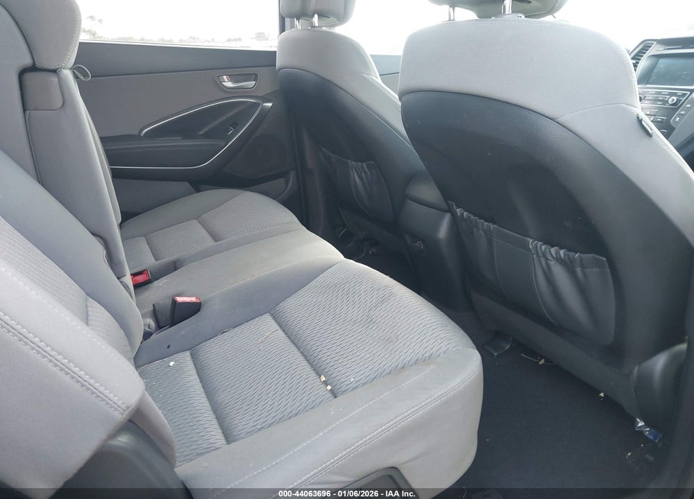 2017 HYUNDAI SANTA FE SE VIN: KM8SM4HF5HU224085