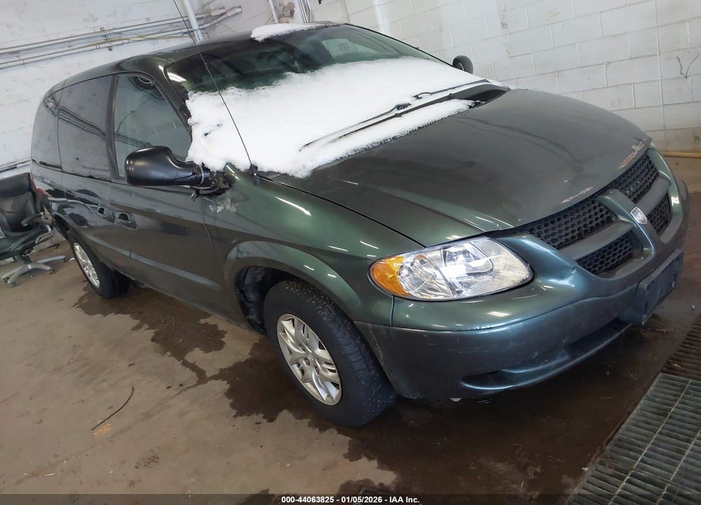 2002 DODGE GRAND CARAVAN SPORT VIN: 2B4GP44372R704840
