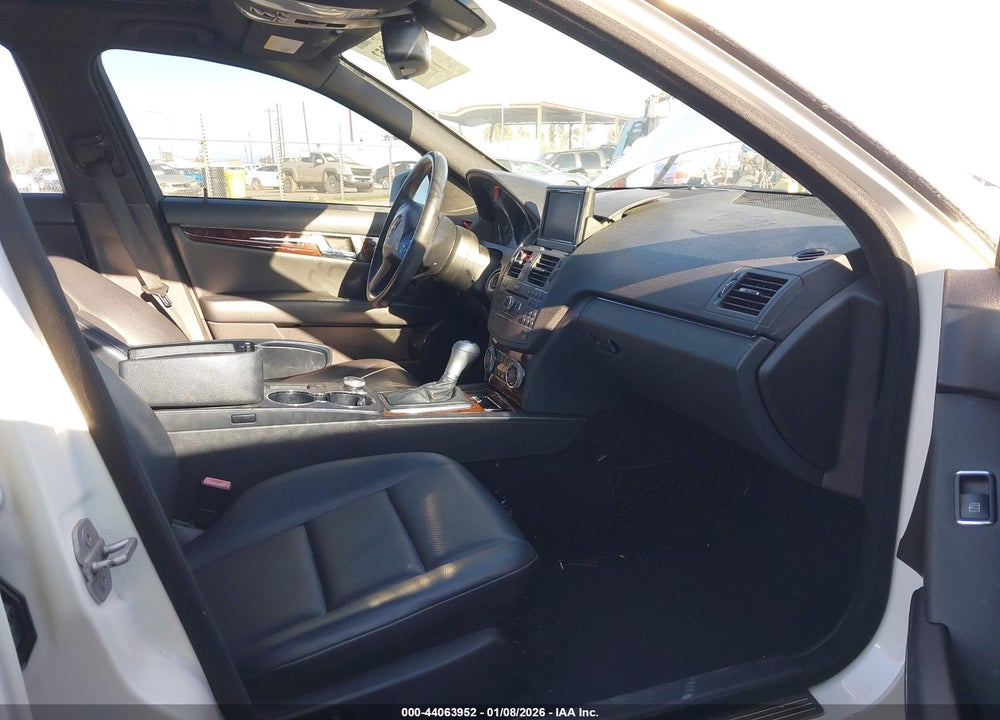 2010 MERCEDES-BENZ C 300 SPORT 4MATIC VIN: WDDGF8BB8AF438702