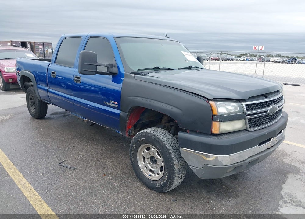 2004 CHEVROLET SILVERADO 2500HD LT VIN: 1GCHK23104F170584