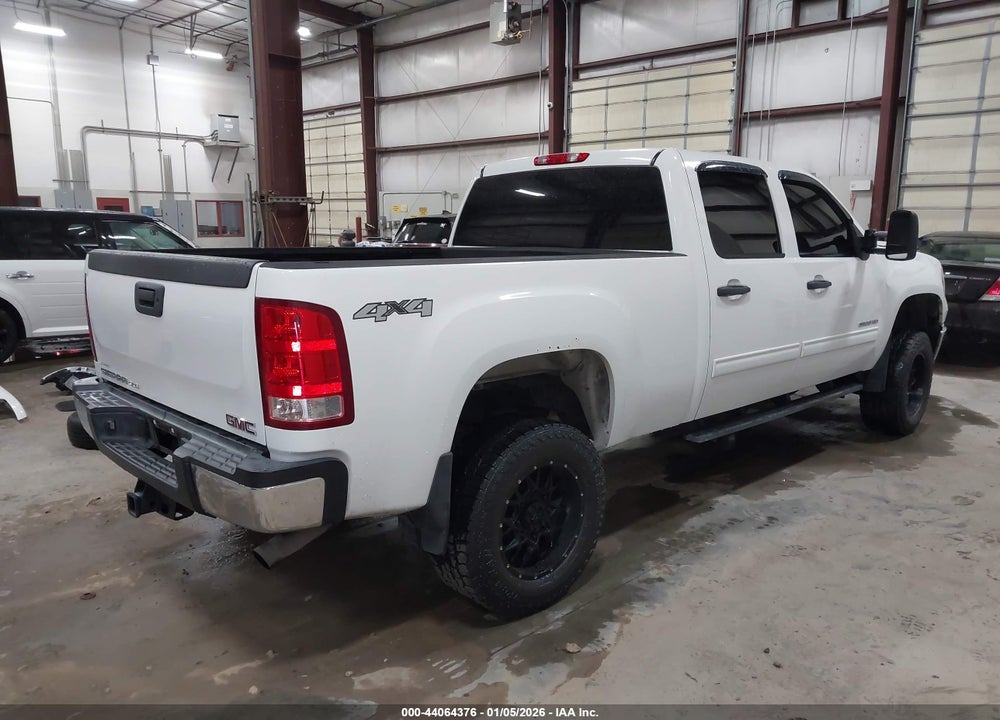 2011 GMC SIERRA 2500HD SLE VIN: 1GT120CG5BF217678