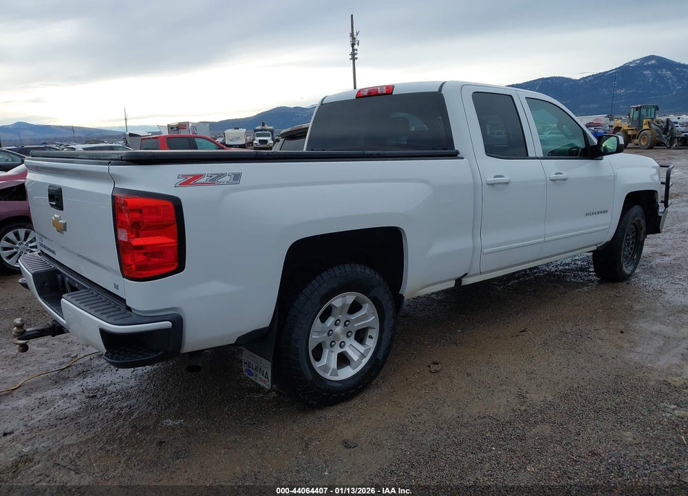 2017 CHEVROLET SILVERADO 1500 2LT VIN: 1GCVKREC9HZ266857