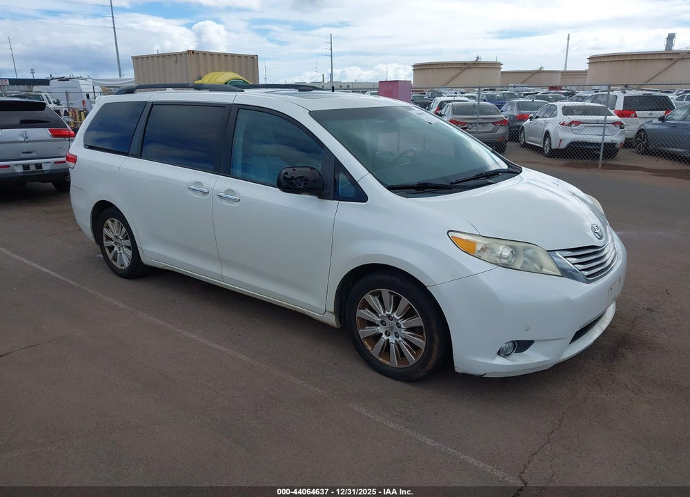 2011 TOYOTA SIENNA XLE V6/XLE V6 AUTO ACCESS SEAT VIN: 5TDYK3DC9BS032559