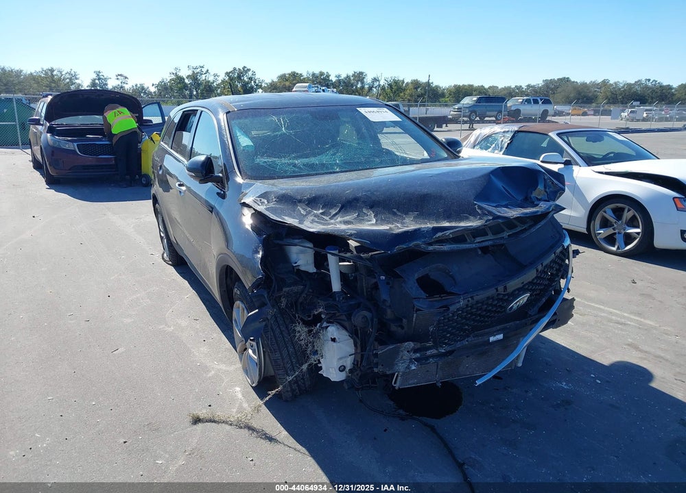 2017 KIA SORENTO 2.4L L VIN: 5XYPG4A30HG187918