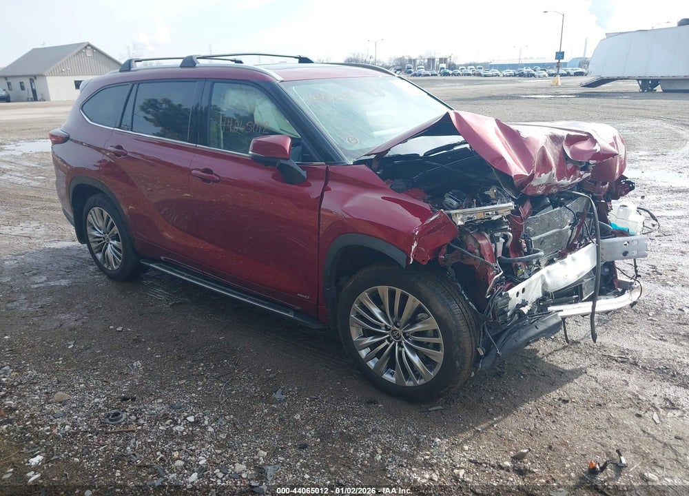 2025 TOYOTA HIGHLANDER HYBRID PLATINUM VIN: 5TDEBRCHXSS670063