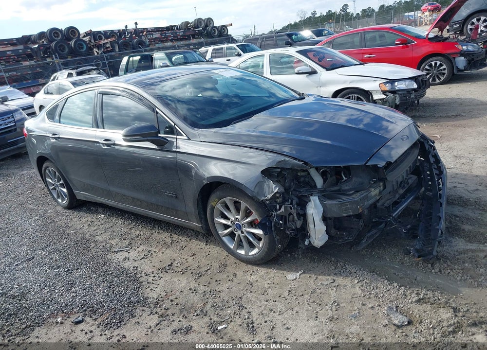 2017 FORD FUSION ENERGI SE LUXURY VIN: 3FA6P0PU4HR184018