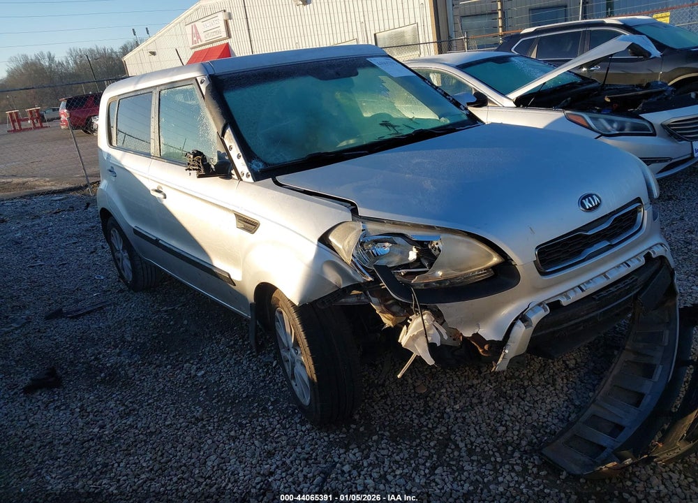 2013 KIA SOUL + VIN: KNDJT2A6XD7534338