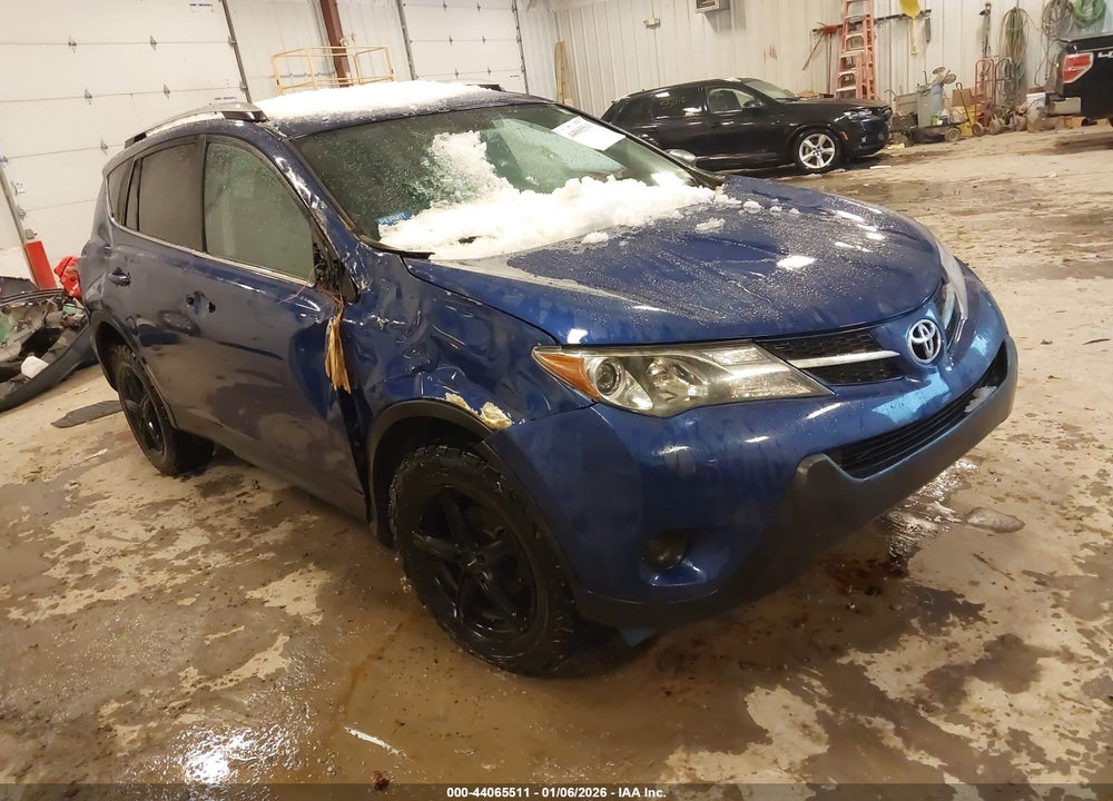 2015 TOYOTA RAV4 LE VIN: 2T3BFREV0FW283150