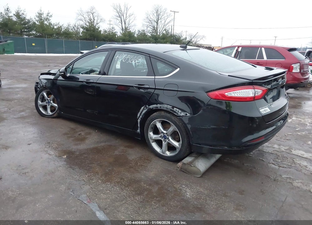 2015 FORD FUSION SE VIN: 1FA6P0H75F5113029