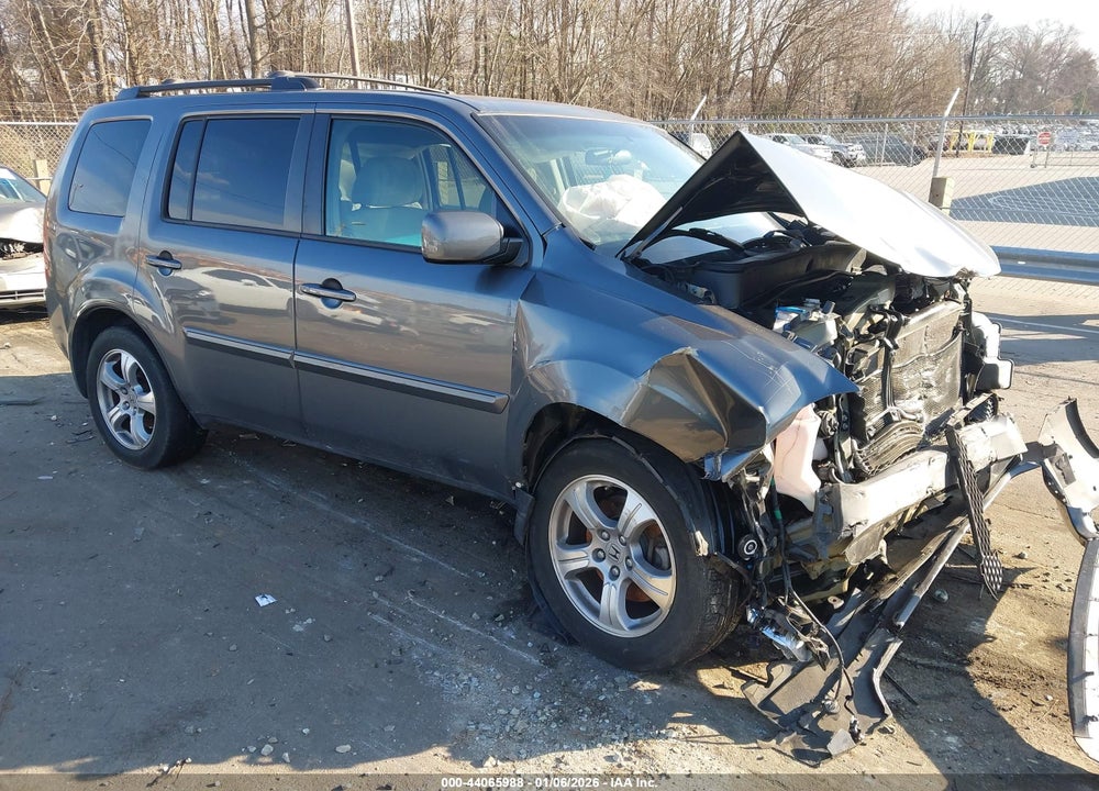 2013 HONDA PILOT EX VIN: 5FNYF4H4XDB019582