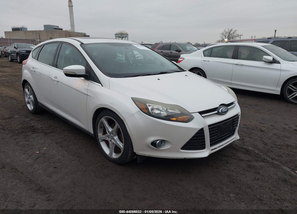 2013 FORD FOCUS TITANIUM VIN: 1FADP3N23DL186393