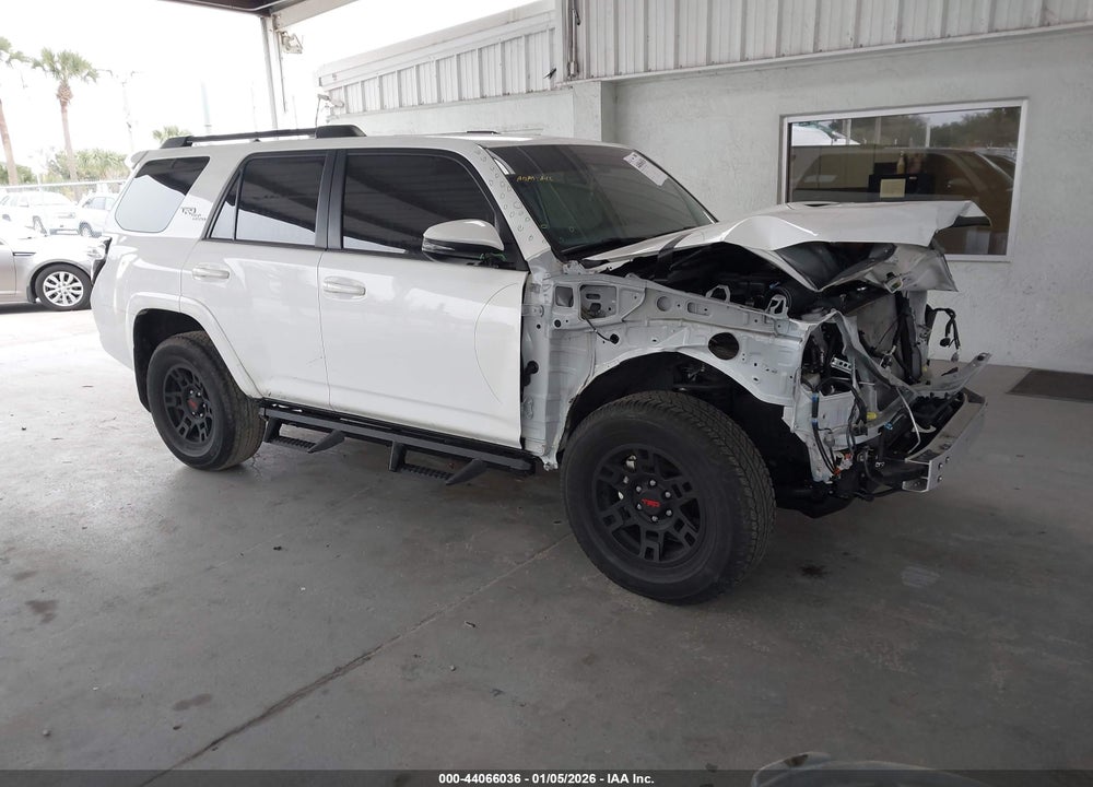 2024 TOYOTA 4RUNNER TRD OFF ROAD PREMIUM VIN: JTERU5JR8R6214049