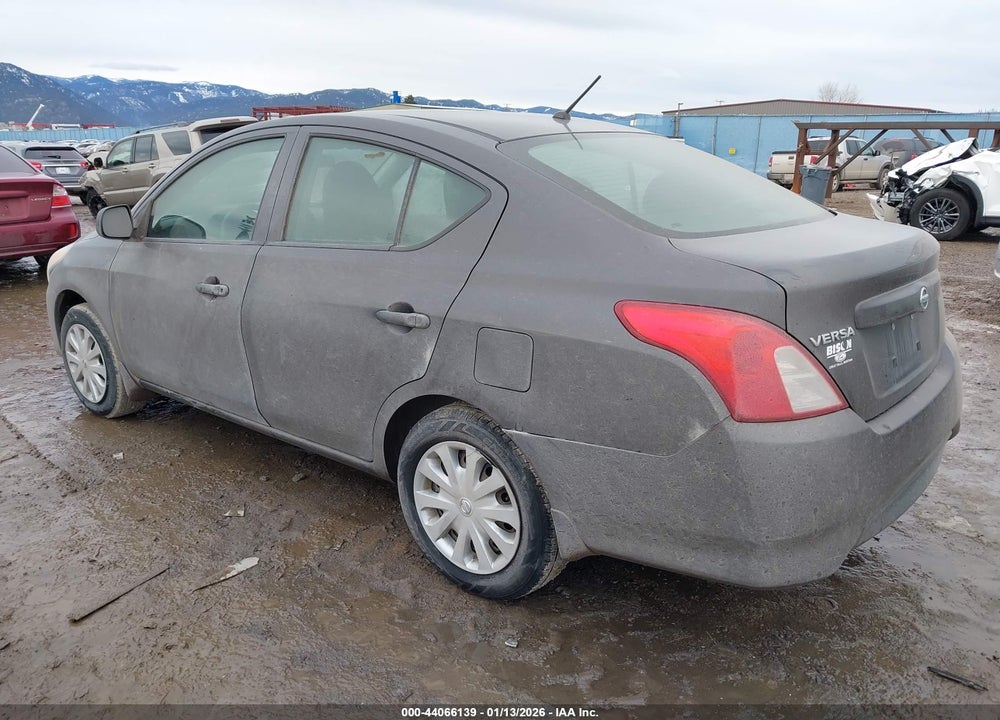 2015 NISSAN VERSA 1.6 S VIN: 3N1CN7APXFL942073