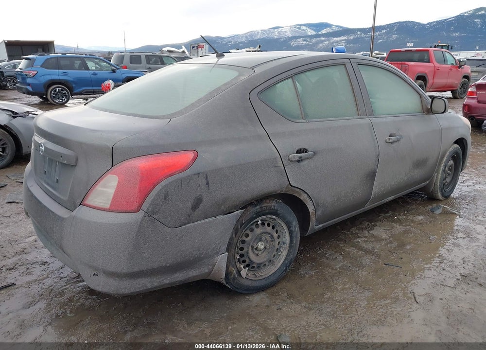 2015 NISSAN VERSA 1.6 S VIN: 3N1CN7APXFL942073