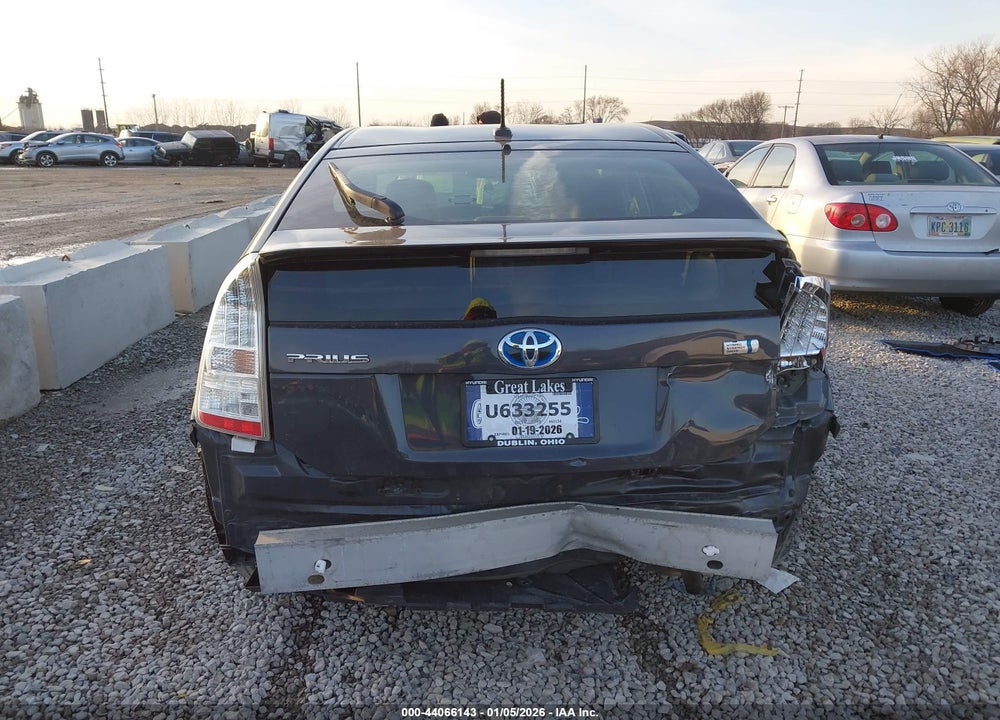 2011 TOYOTA PRIUS TWO VIN: JTDKN3DUXB5362156