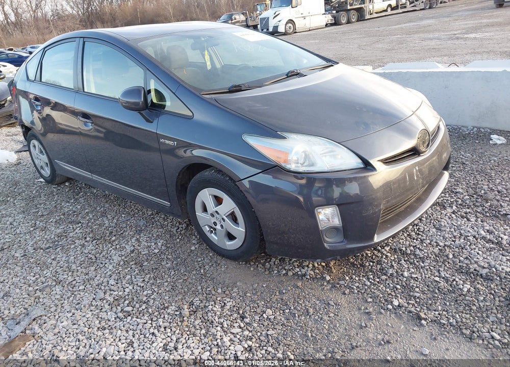 2011 TOYOTA PRIUS TWO VIN: JTDKN3DUXB5362156