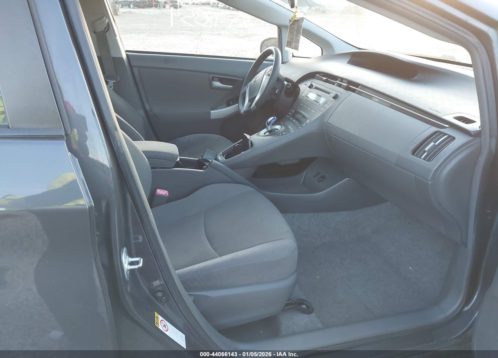 2011 TOYOTA PRIUS TWO VIN: JTDKN3DUXB5362156