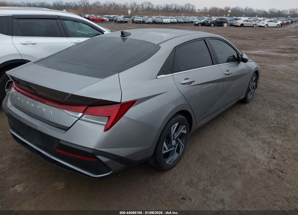 2024 HYUNDAI ELANTRA SEL VIN: KMHLS4DG0RU643486