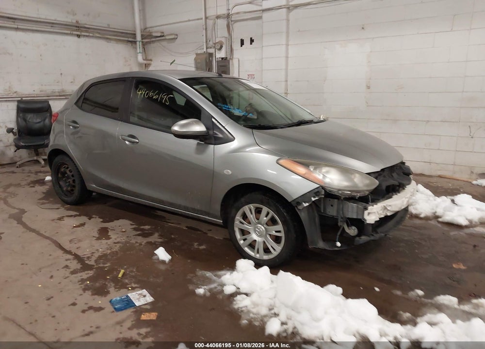 2011 MAZDA 2 SPORT VIN: JM1DE1HY4B0124441