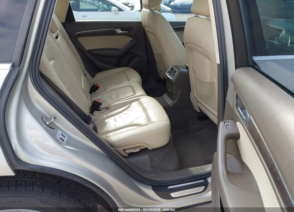 2014 AUDI Q5 2.0T PREMIUM VIN: WA1LFAFPXEA092834