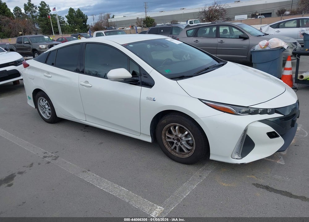 2017 TOYOTA PRIUS PRIME PREMIUM VIN: JTDKARFP5H3002531