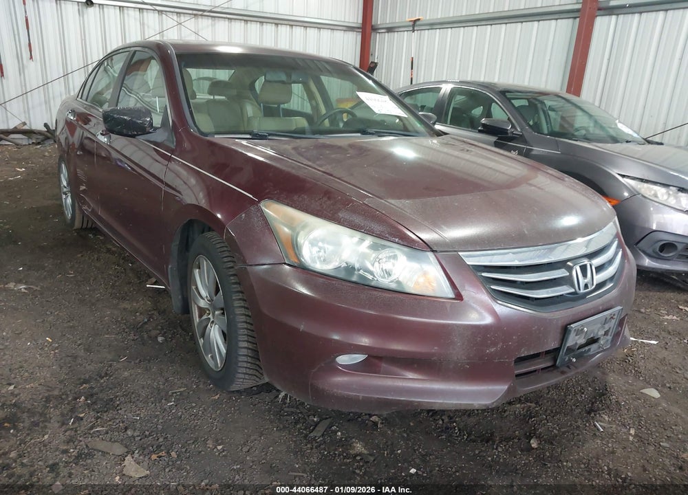 2011 HONDA ACCORD 3.5 EX-L VIN: 1HGCP3F84BA006440