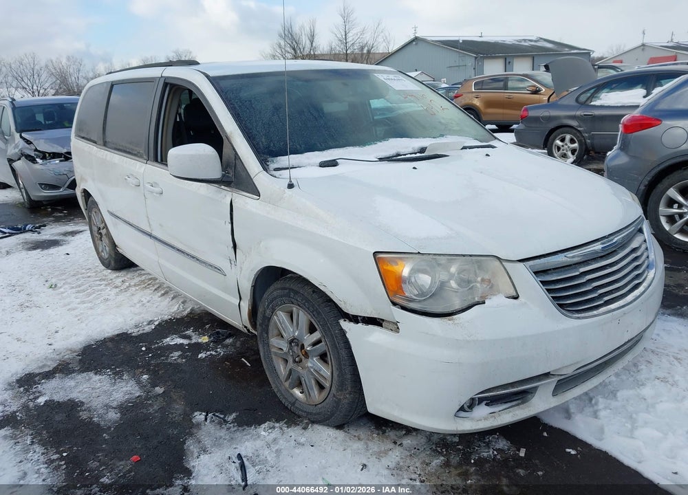 2014 CHRYSLER TOWN & COUNTRY TOURING VIN: 2C4RC1BG8ER304561